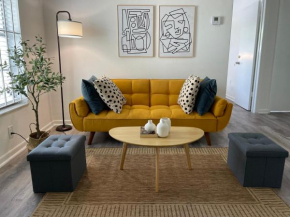 Remodeled Little Havanna Apartments great location